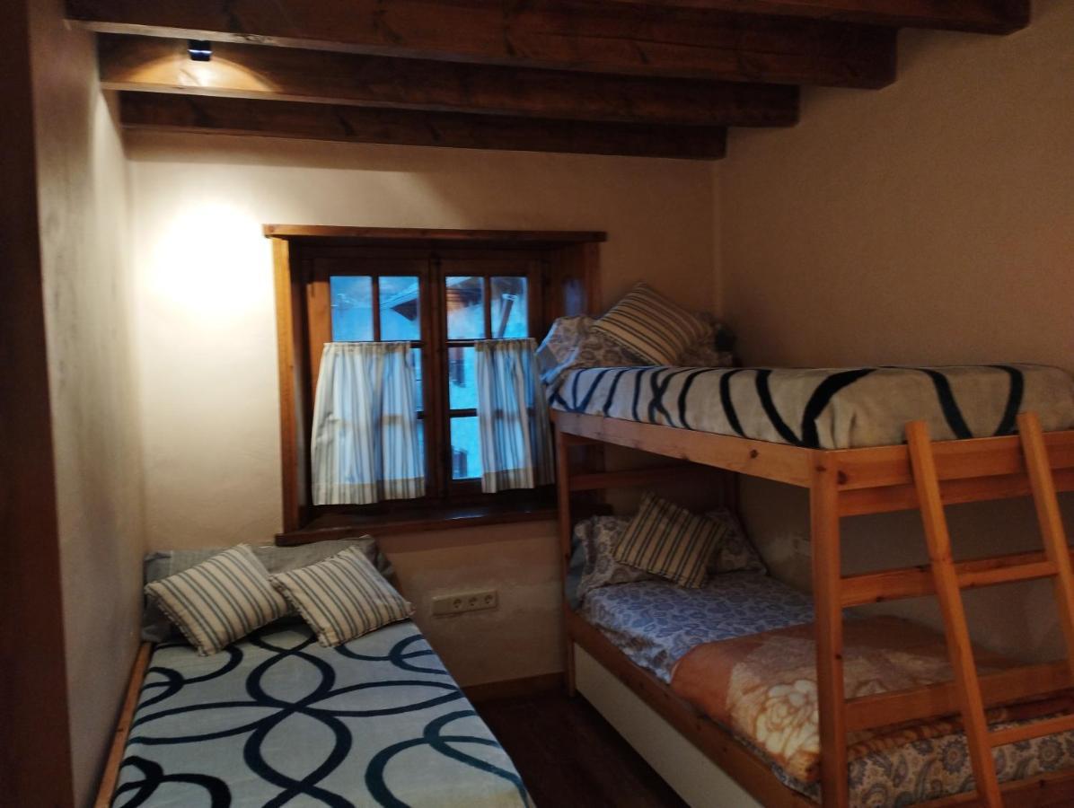 Esqui, Aigueestortes Y Boi-Tauell A Tus Pies En Ebrehogar Pla de l'Ermita Dış mekan fotoğraf