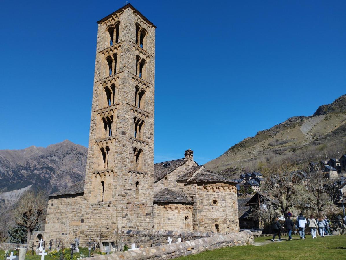 Esqui, Aigueestortes Y Boi-Tauell A Tus Pies En Ebrehogar Pla de l'Ermita Dış mekan fotoğraf